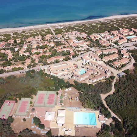Baia Delle Mimose Aparthotel Badesi Exterior foto