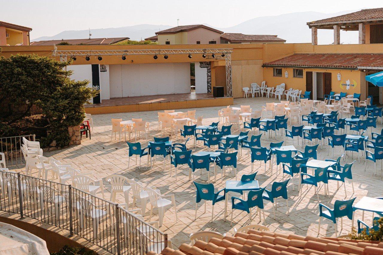 Baia Delle Mimose Aparthotel Badesi Exterior foto